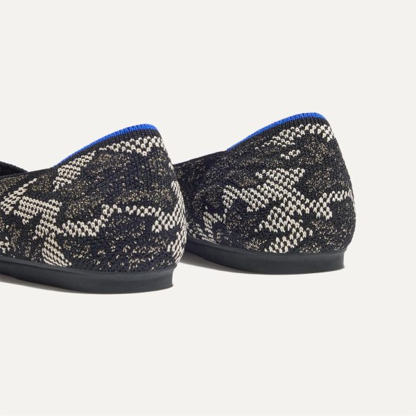 The Flat - Black Chantilly - Image 6