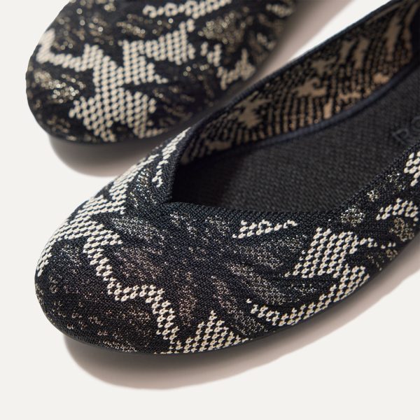 The Flat - Black Chantilly - Image 2