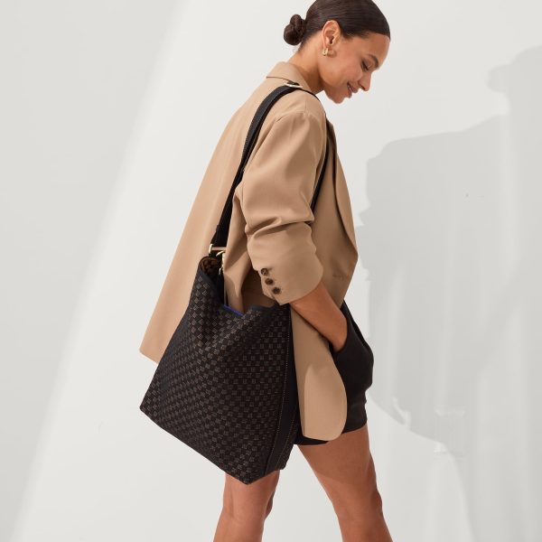 The Bucket Bag - Night Song - Image 9