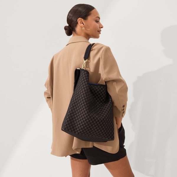 The Bucket Bag - Night Song - Image 3
