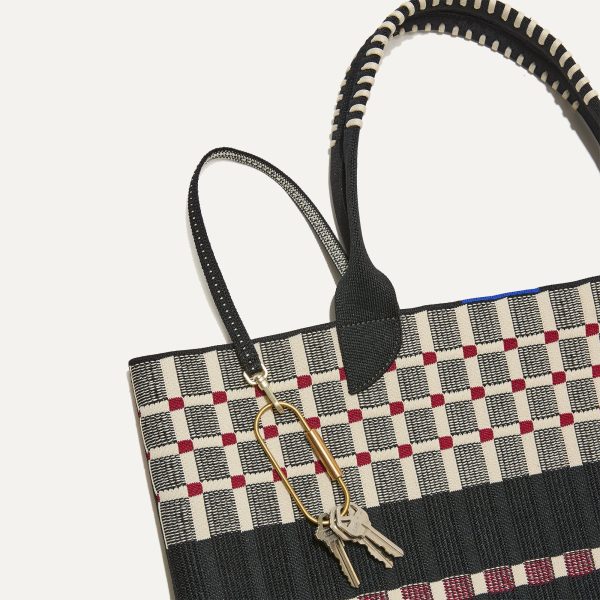 The Lightweight Tote - Newspaper - Image 8