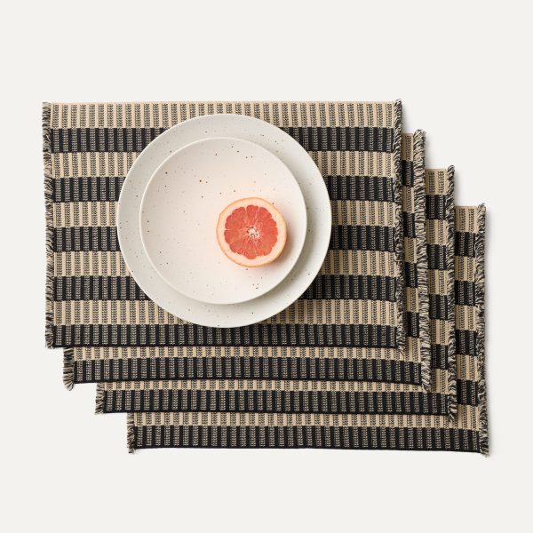 The Placemat (Set of 4) - Peppercorn Fringe