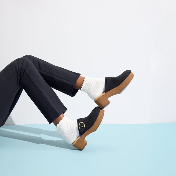 The Classic Clog - Black - Image 3